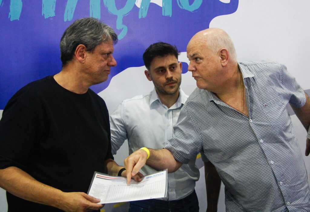 emprego:-mil-vagas-estao-disponiveis-nos-supermercados-da-regiao